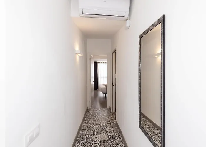 Merceria Floor With Terrace - Unik Vacation * טראגונה